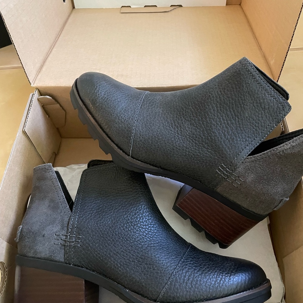 Sorel Black Ankle Booties Cate Cut Out Sz 7.5